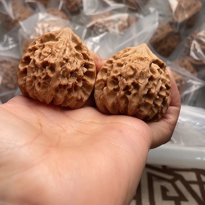 文玩核桃手串龙门涧38条主要带黄