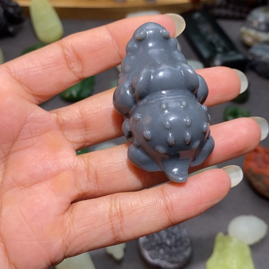 爱***新颈饰未镶嵌和田玉