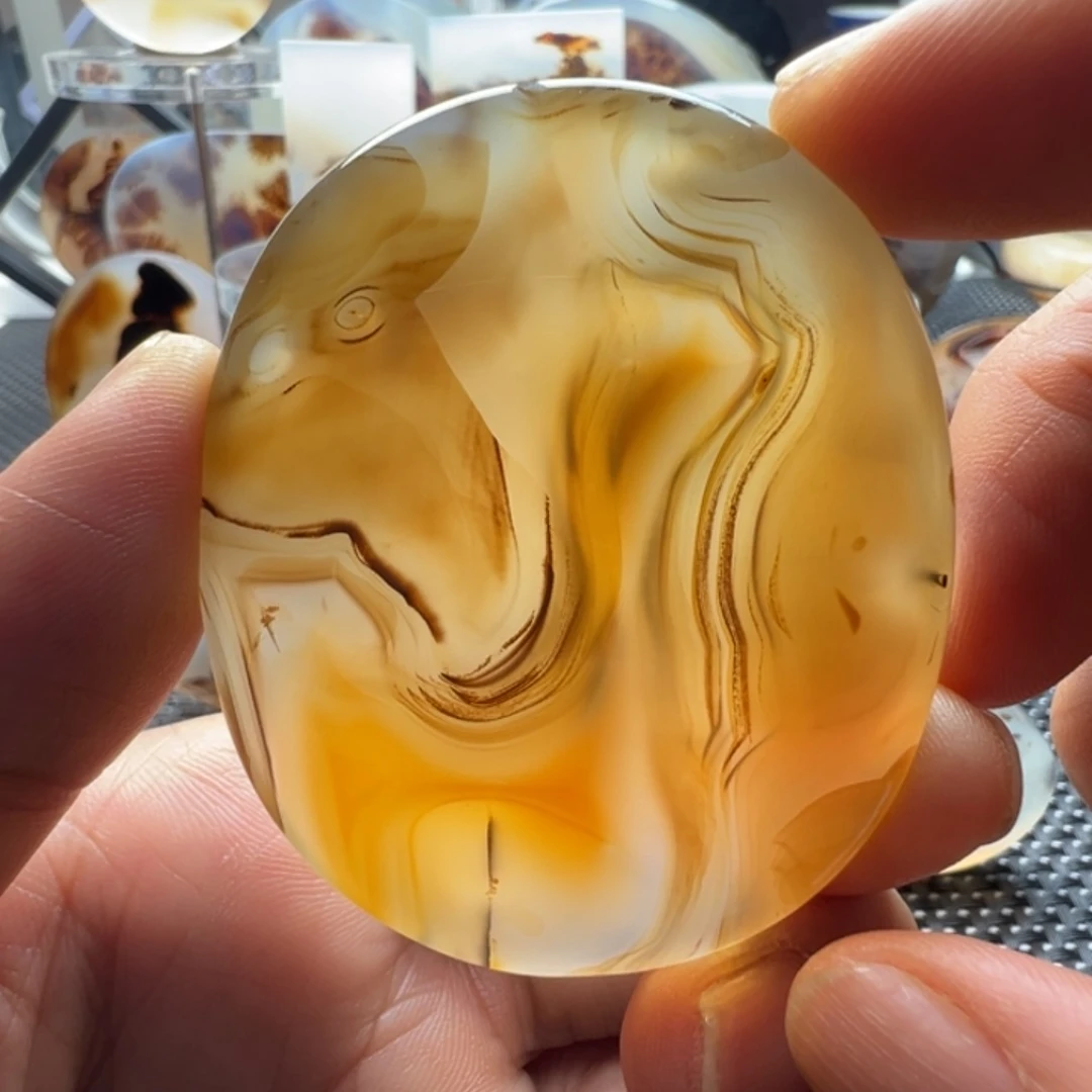 未镶嵌玛瑙/玉髓珠宝奇石