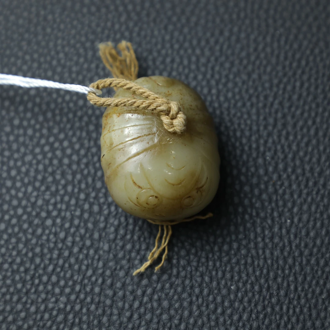 TCWWA06836清晚和田白玉虎形勒子