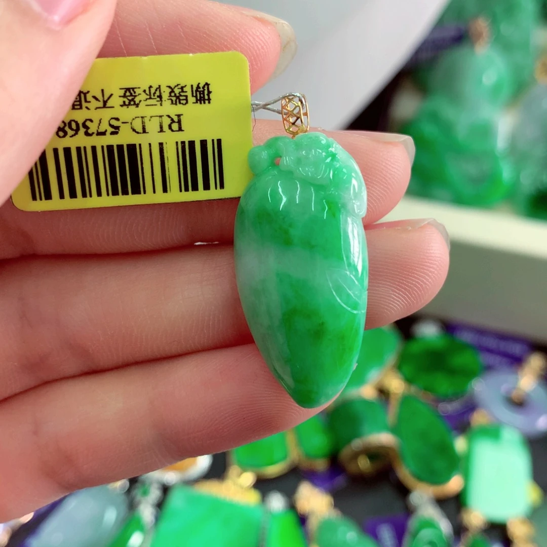 翡翠18K金镶嵌项链