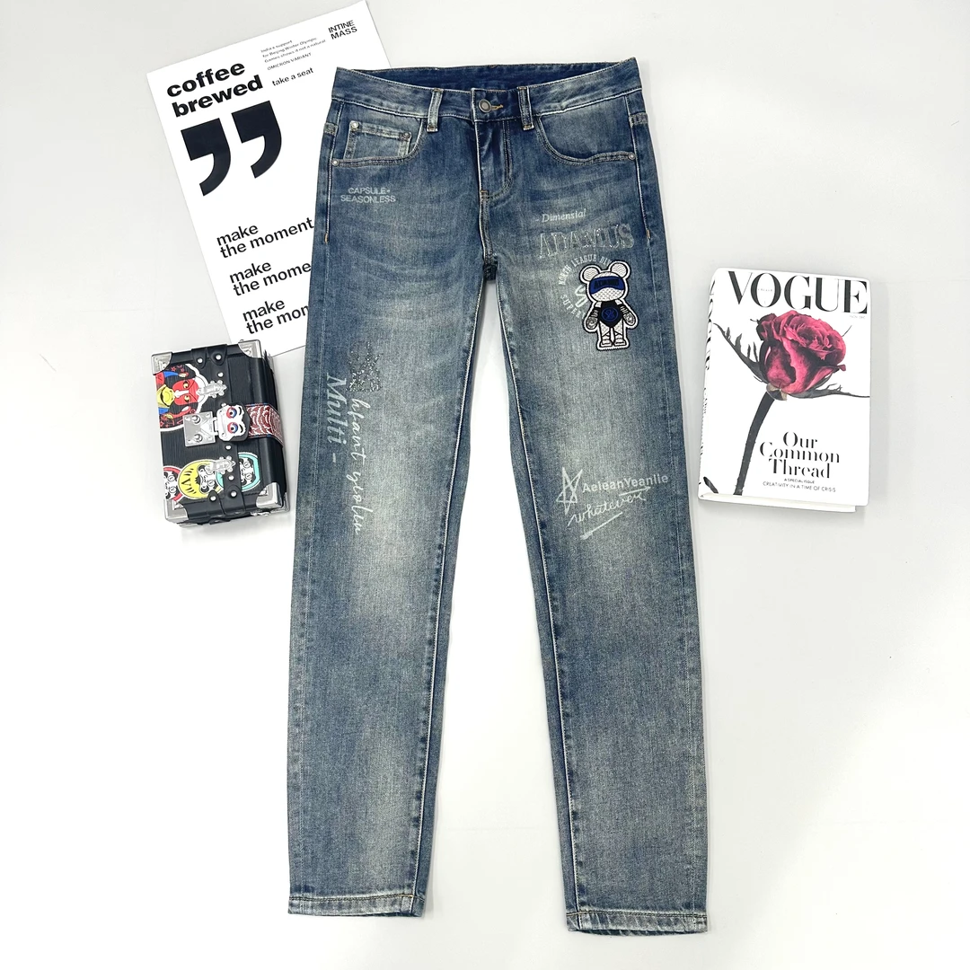 2025高端欧货重工刺绣时尚潮流水洗蓝色男士牛仔裤微弹修身小直筒