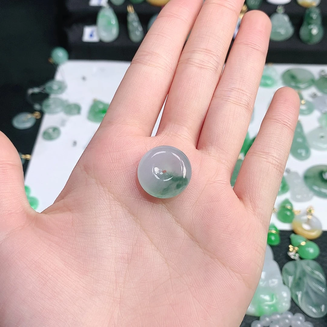 翡翠颈饰未镶嵌加*翡翠