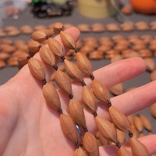 橄榄核手串/手链清****年0.9小瓜子长串