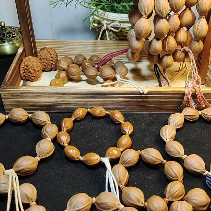 橄榄核把件染*橄榄核单颗，铁核