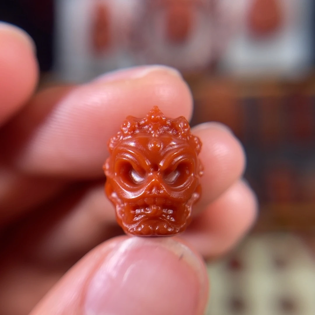 南红玛瑙未镶嵌尸陀林14.2*11.7