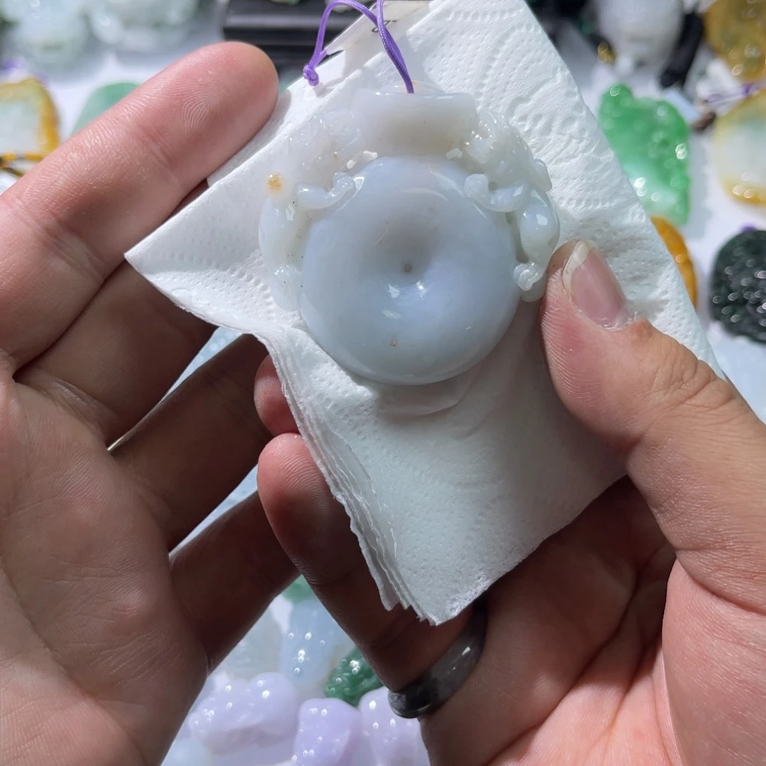 翡翠颈饰未镶嵌天然