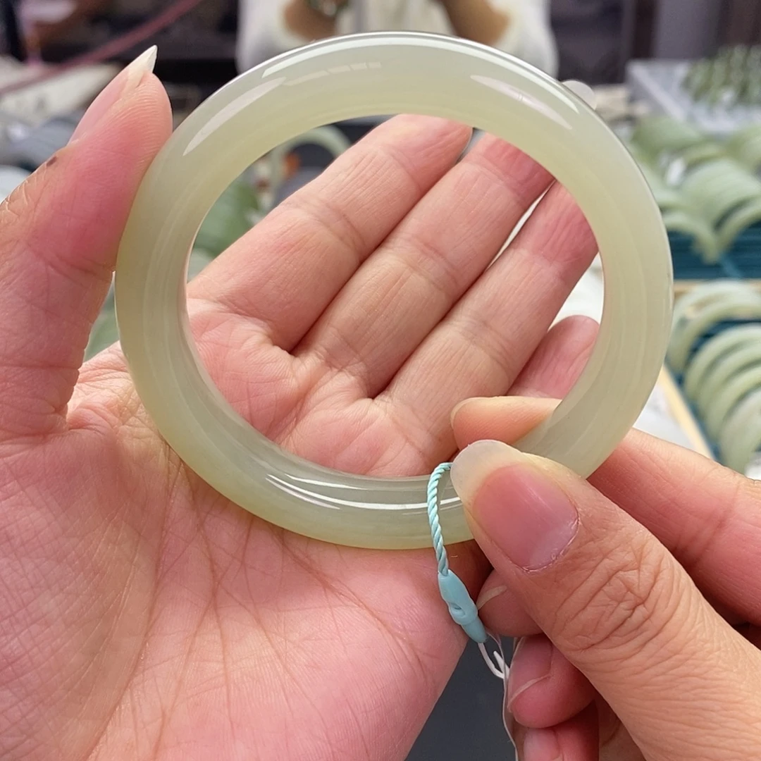 和田玉未镶嵌珠宝奇石和田玉手镯56