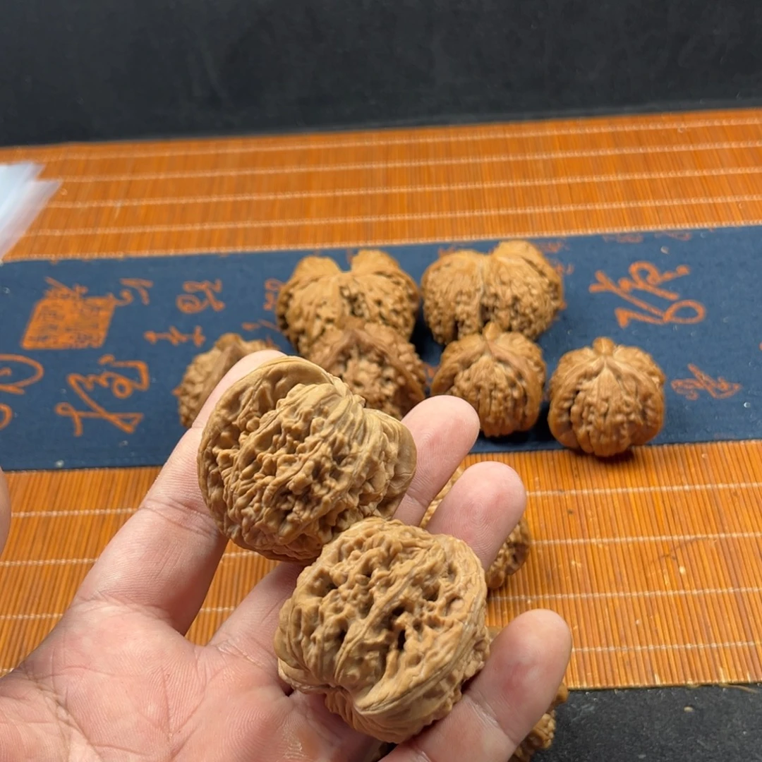 勇***l核桃核桃种植户在当地政府扶持