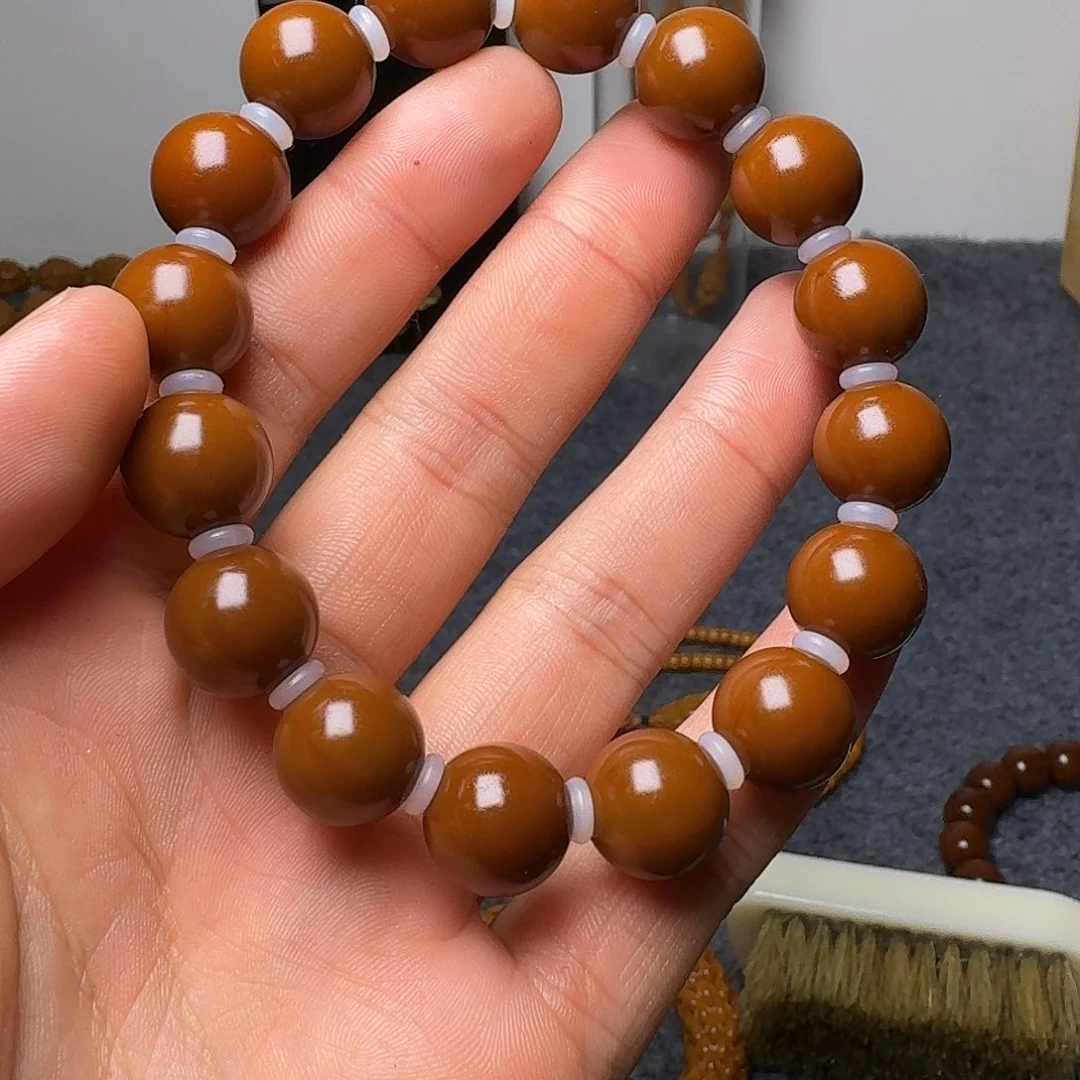 手串橄榄核个哈哈