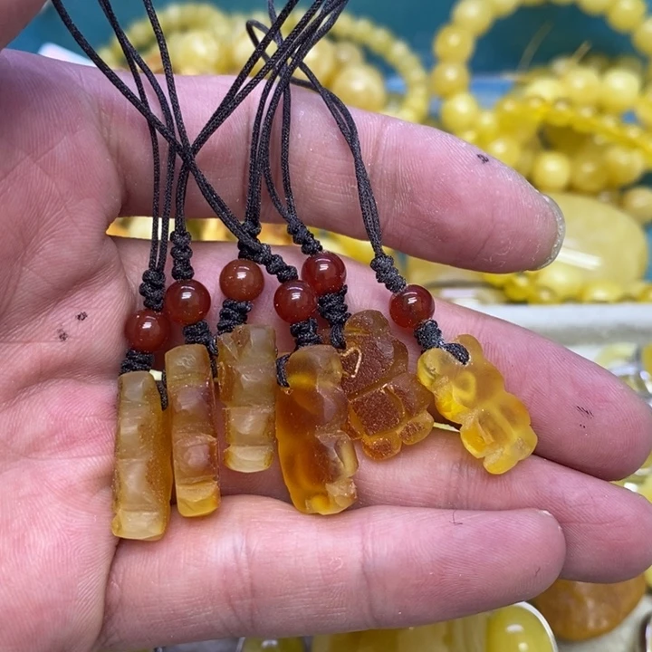 蜜蜡裸石未镶嵌多样性发货2个