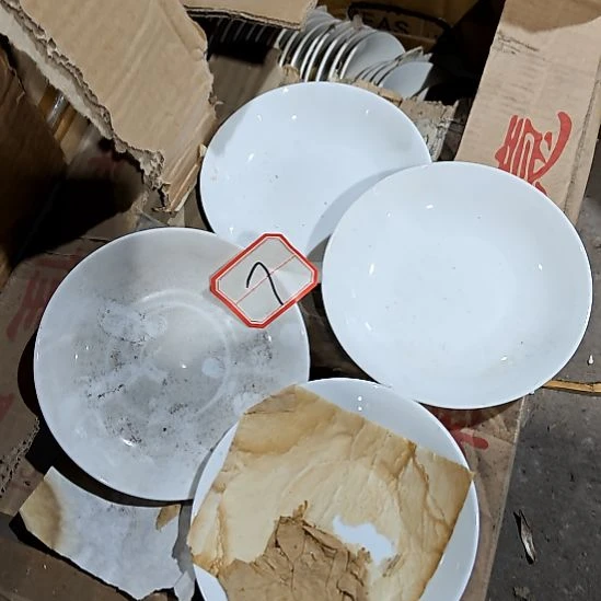 绿泥盘子碗茶壶啥都有