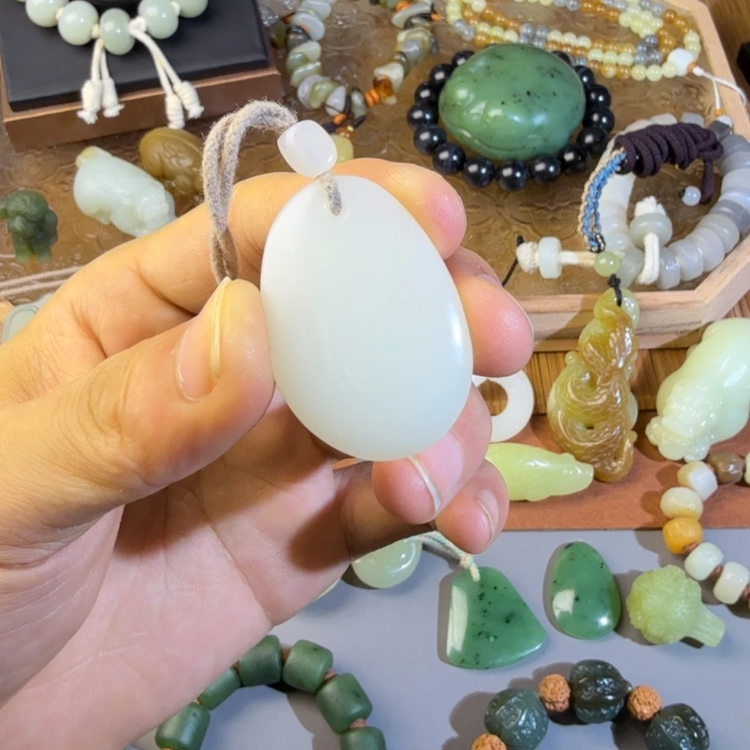 和田玉未镶嵌手链