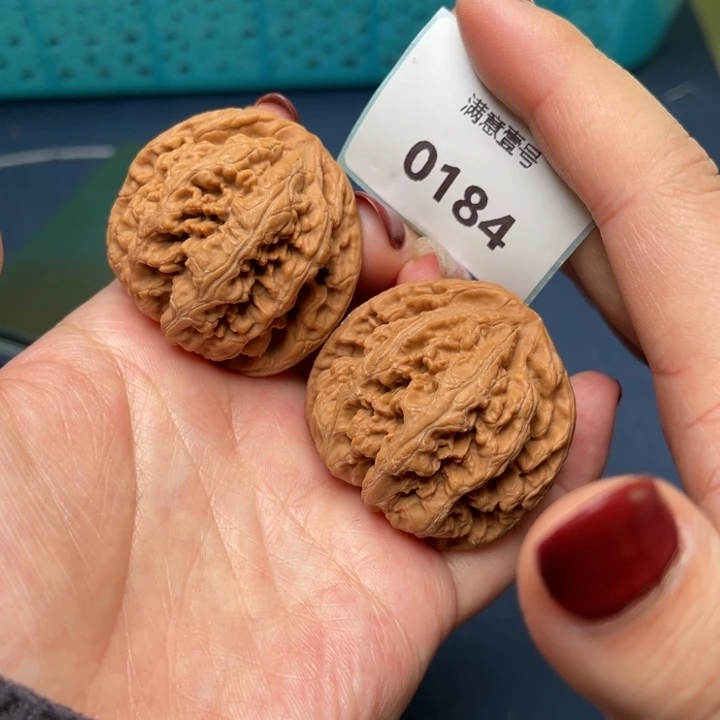 文玩核桃把件粗筋41