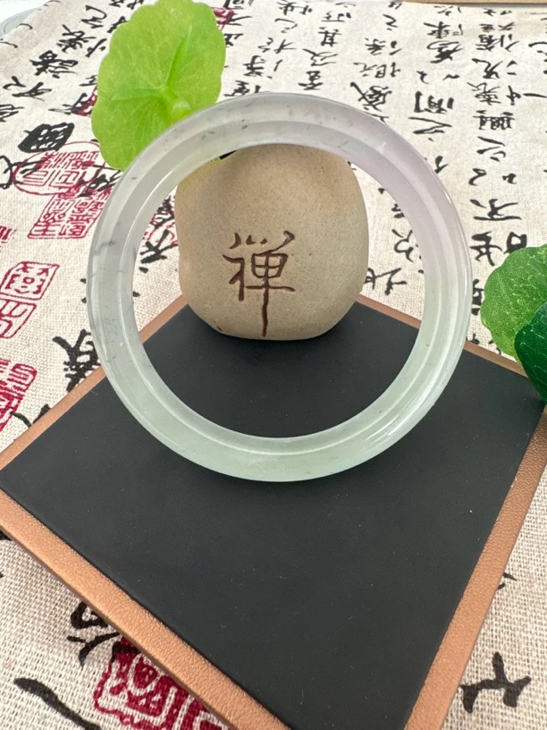 T1405 五八加冰透春彩缅甸翡翠手鐲