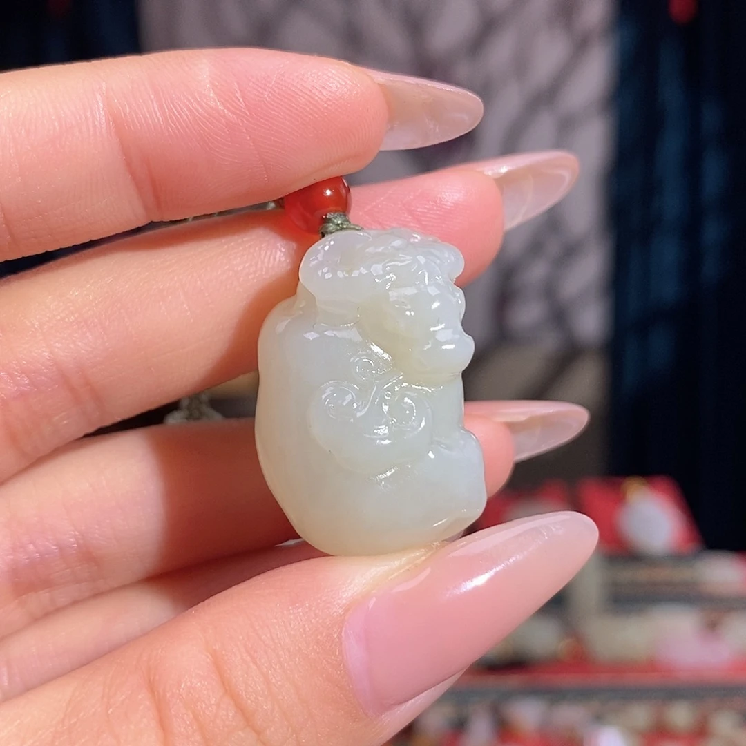 颈饰未镶嵌和田玉