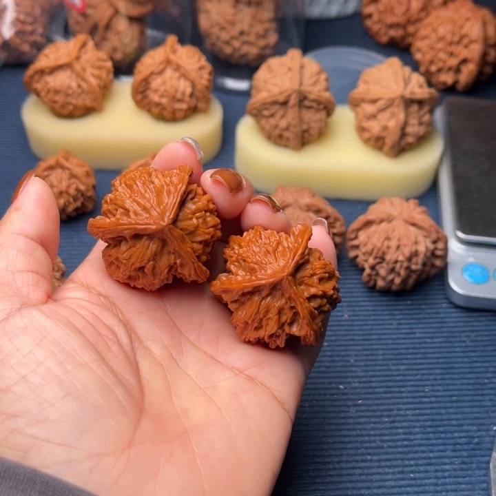 文玩核桃吊坠38盘山三棱原装