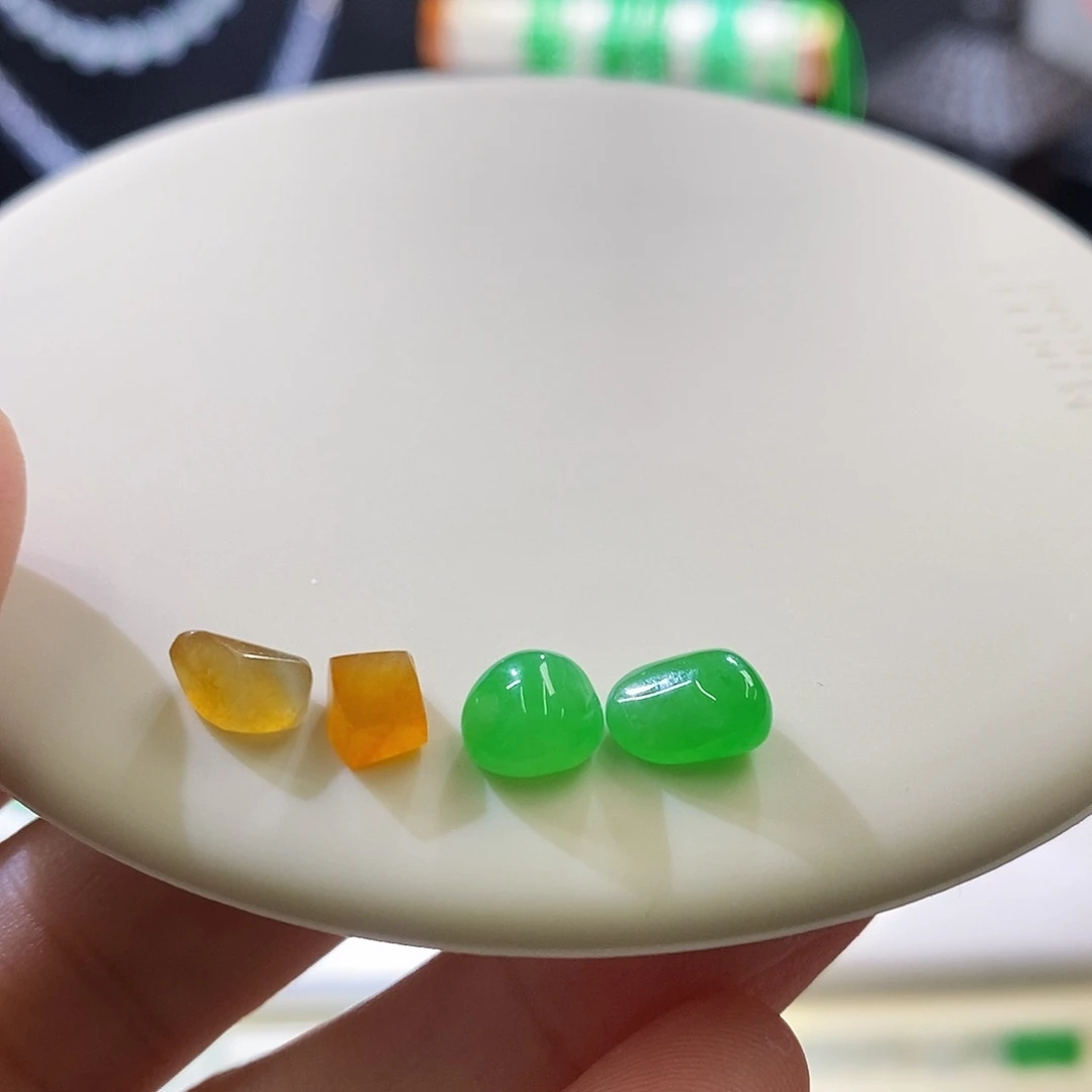 未镶嵌挂件翡翠一组随行
