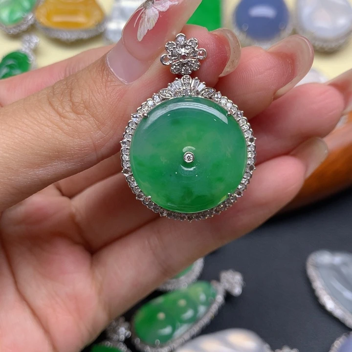 翡翠18K金镶嵌吊坠(不含链)