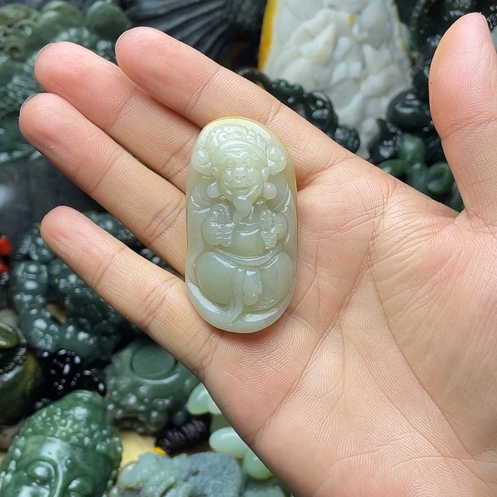 未镶嵌和田玉挂件