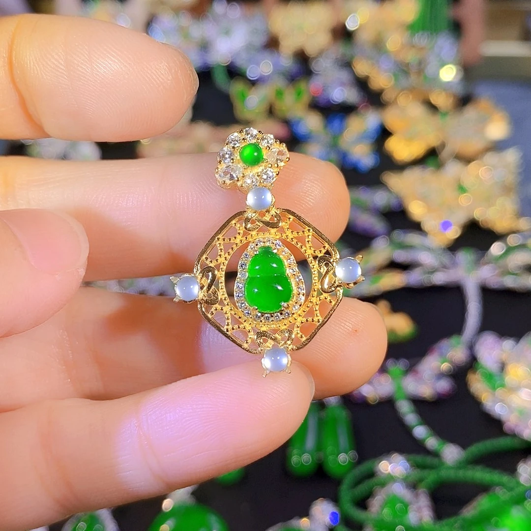 颈饰银S925镶嵌翡翠