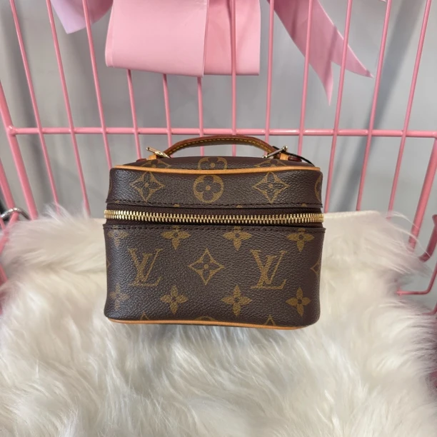 95新 LouisVuitton/路易威登 老花化妆包小号手提包/jm