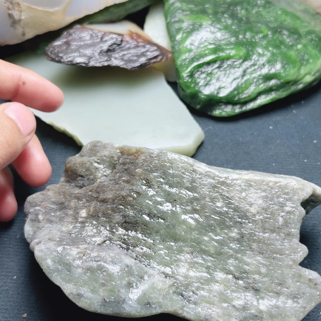 和田玉未镶嵌珠宝奇石