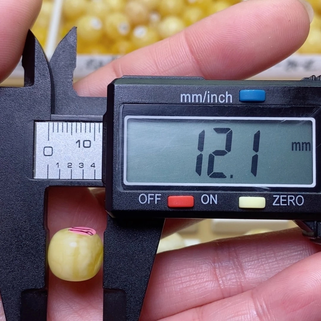 未镶嵌琥珀裸石蜜蜡老型瑕疵