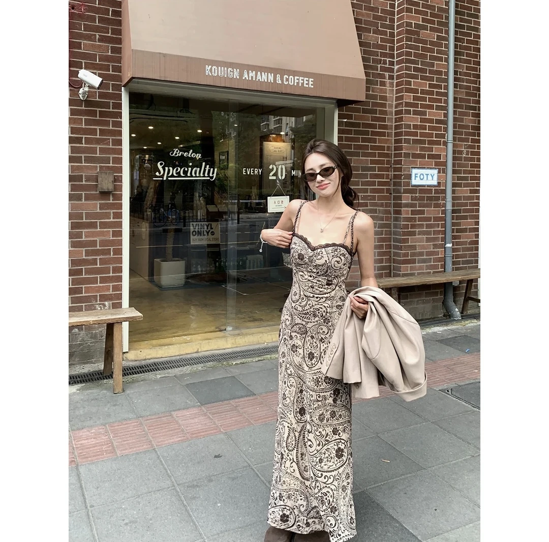 法式蕾丝拼接修身显瘦度假风女士夏季长裙