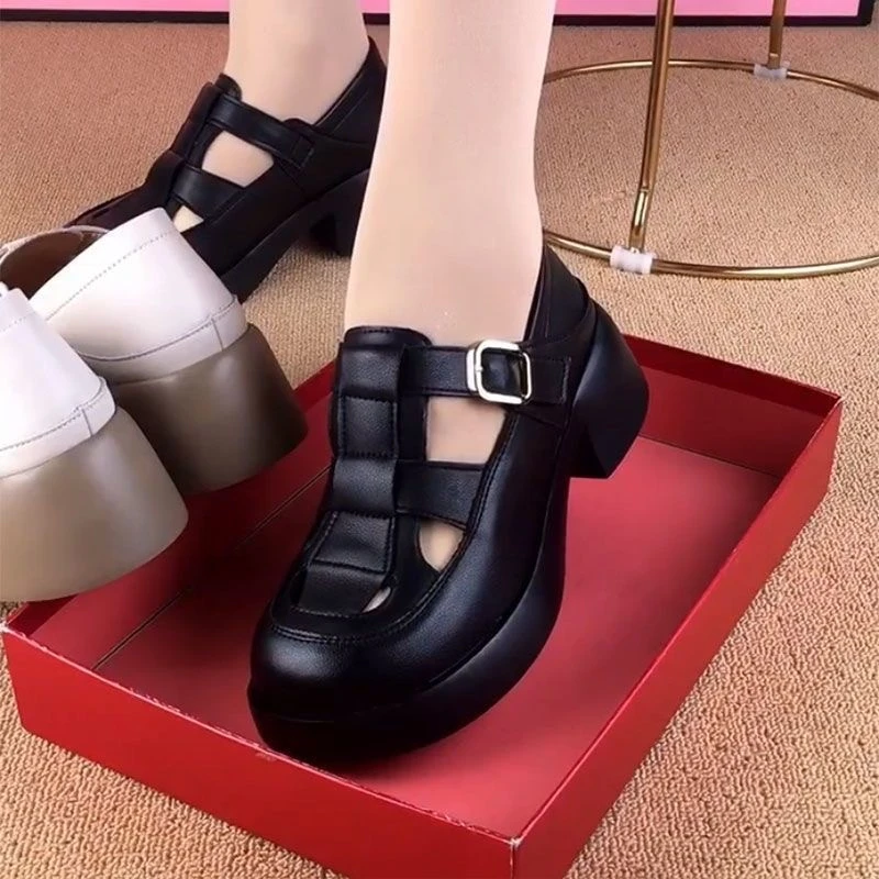 牛皮罗马凉鞋女2025夏季新款真皮圆头粗跟中跟镂空女鞋透气猪笼鞋