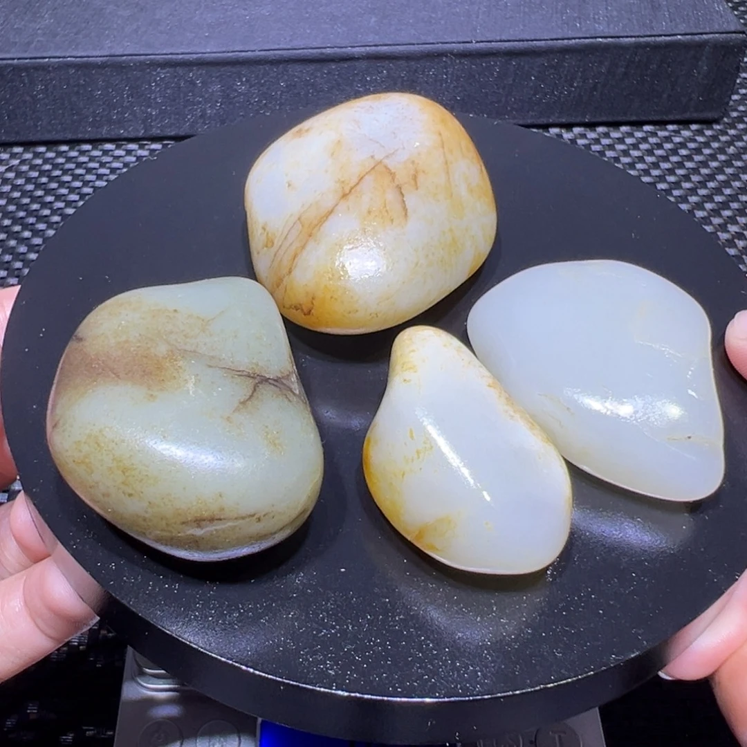 吊坠(不含链)未镶嵌和田玉（子料）179-50