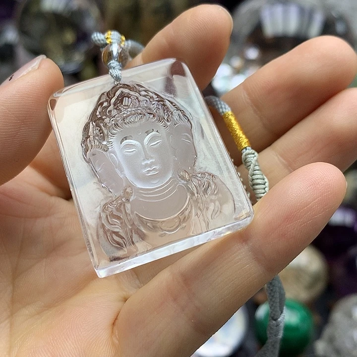 天然水晶吊坠未镶嵌水晶