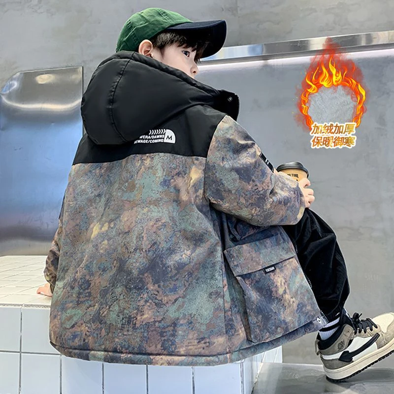 男童加绒外套秋冬装2025新款男孩工装加厚派克服炸街连帽冬装棉衣