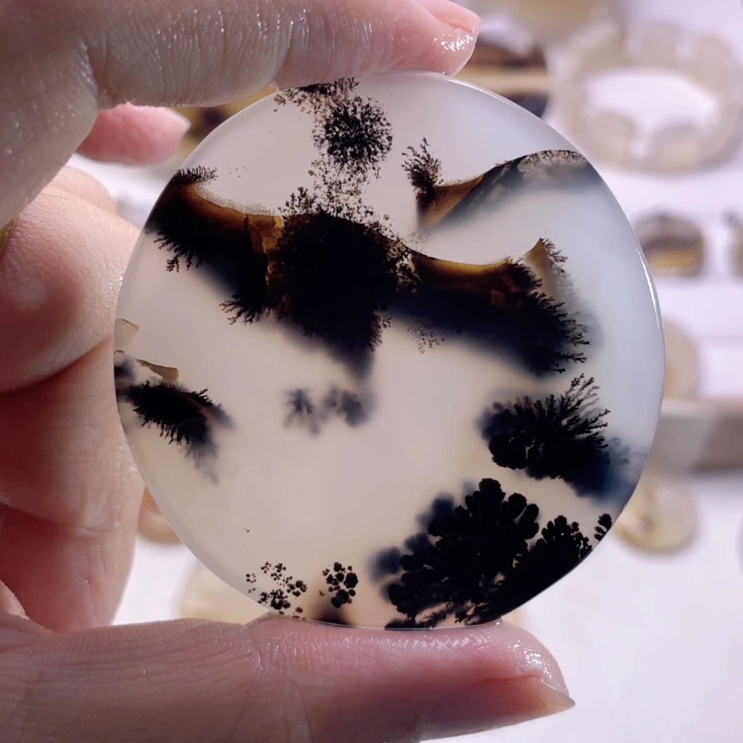 玛瑙/玉髓未镶嵌珠宝奇石