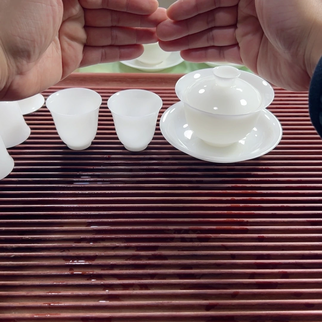 润玉元宝器型120mk盖碗➕2个精工铃铛杯