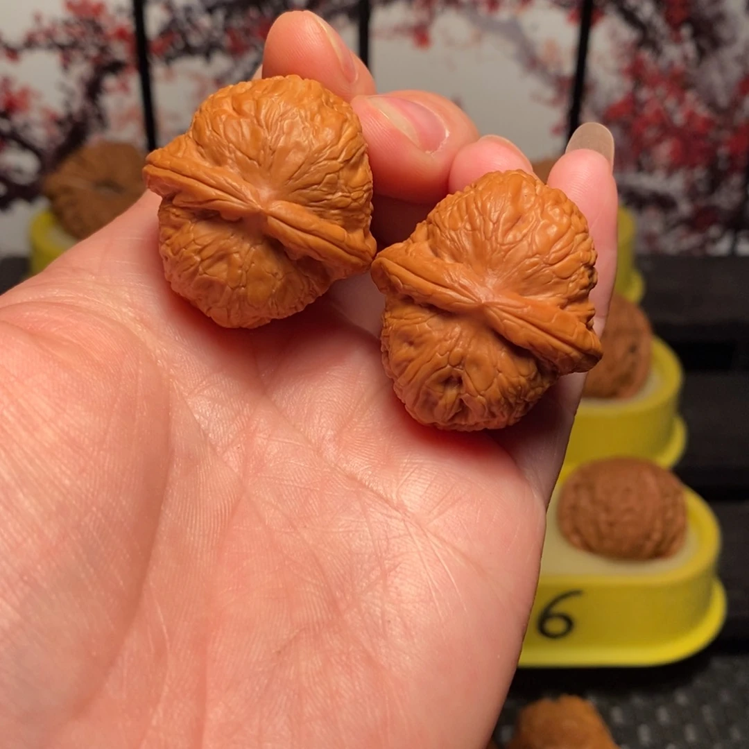 文玩核桃把件34尺元宝核桃