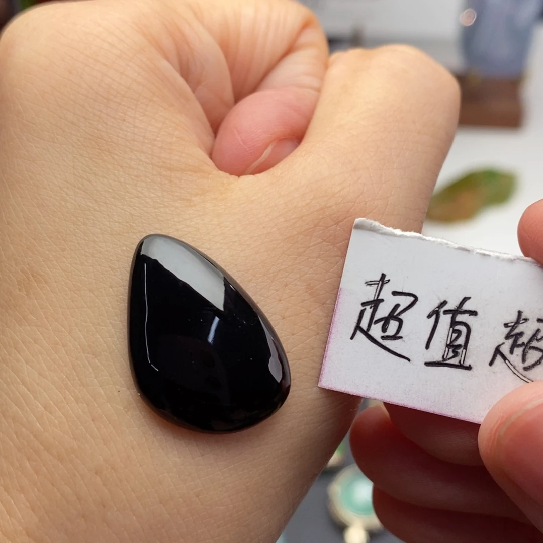 定制翡翠未镶嵌    高品质墨翠。值！