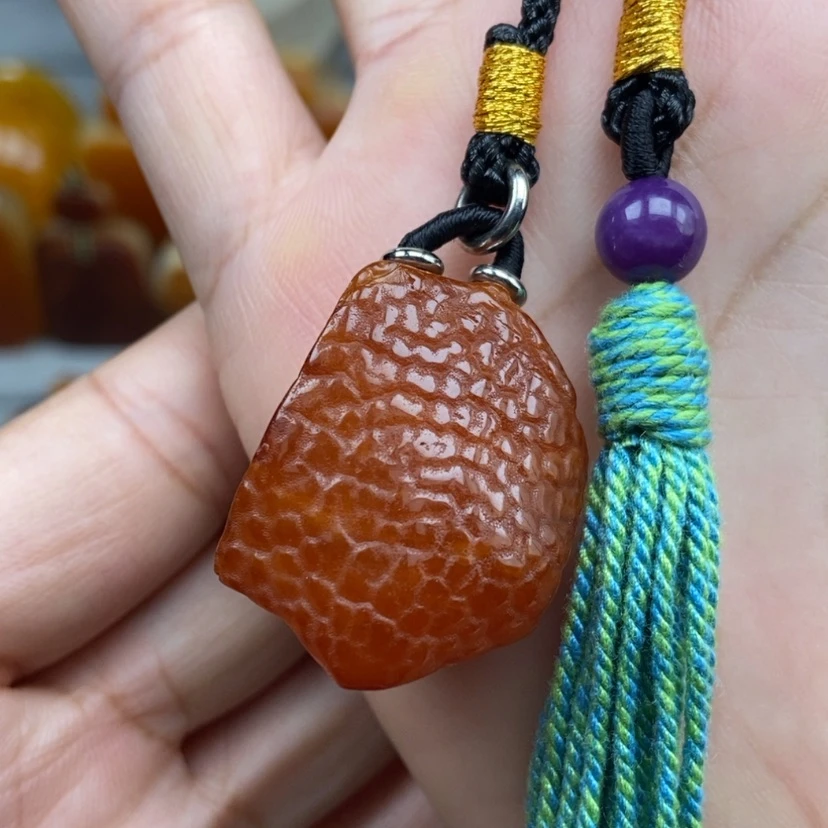 【闪购商品】琥珀颈饰未镶嵌