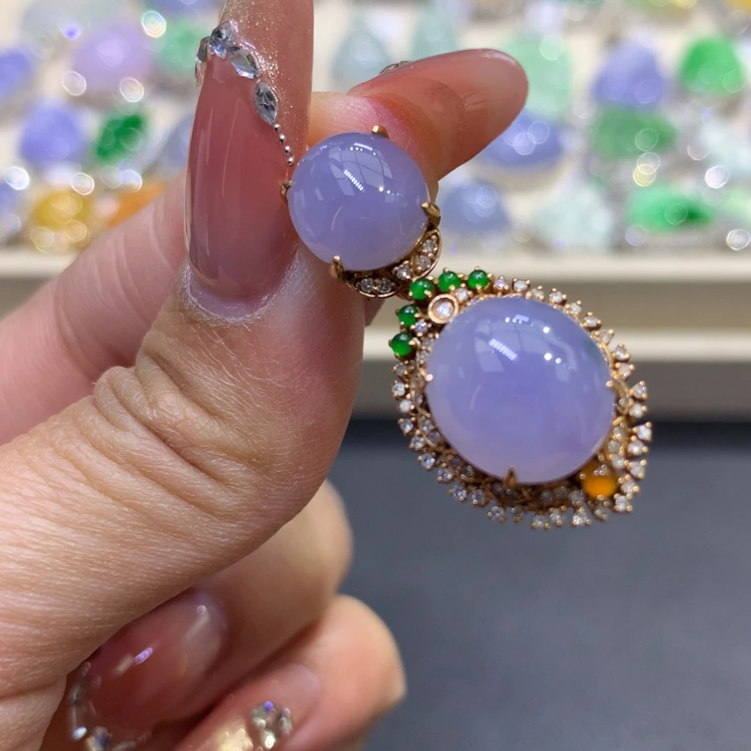 翡翠颈饰18K金镶嵌翡翠