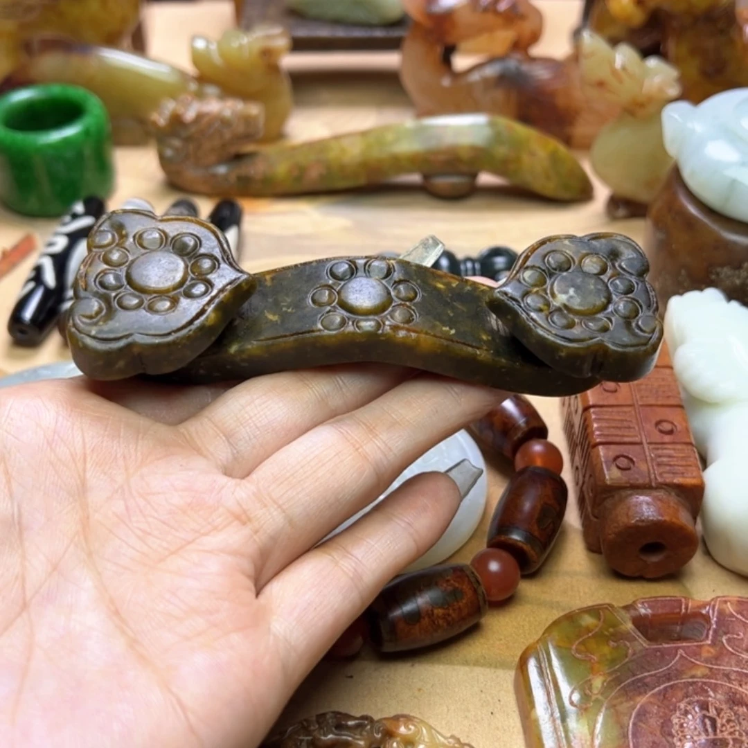 【闪购商品】蛇纹石玉颈饰未镶嵌