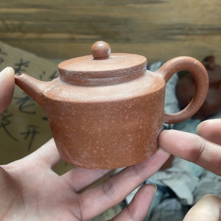 茶壶紫砂老厂紫砂壶一件。