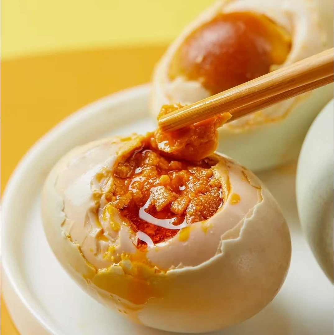 [买10送10]精品咸鸭蛋现蒸现发起沙流油下饭咸淡适中50-60g