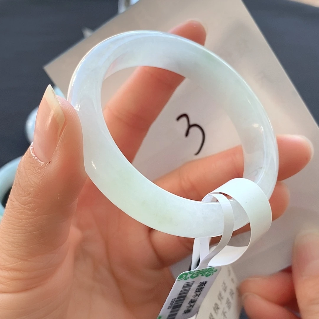 翡翠未镶嵌手镯53.8圈口手镯