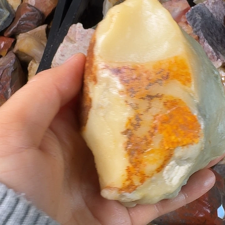 我***地寿山石寿山石的颜色