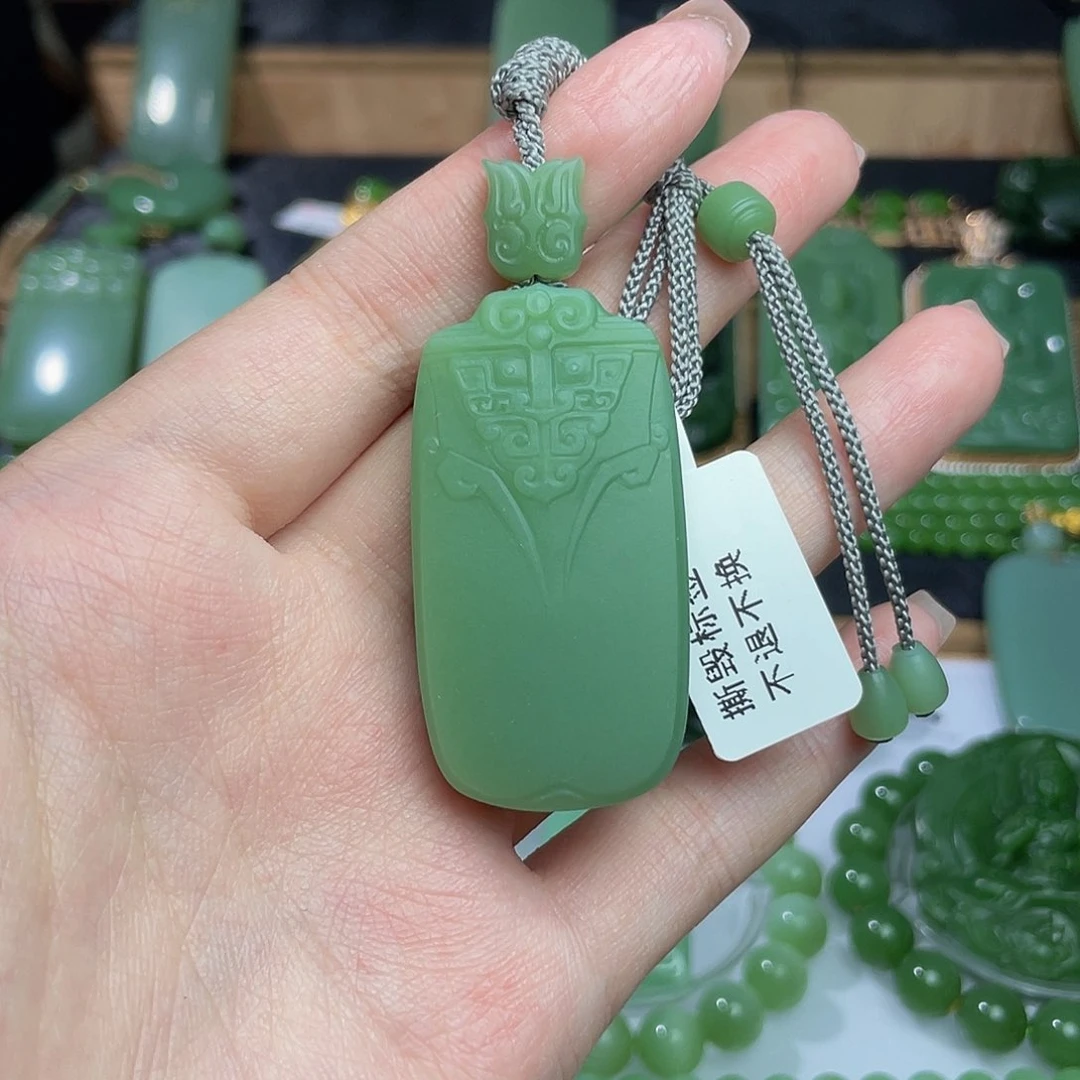 和田玉未镶嵌颈饰大*?