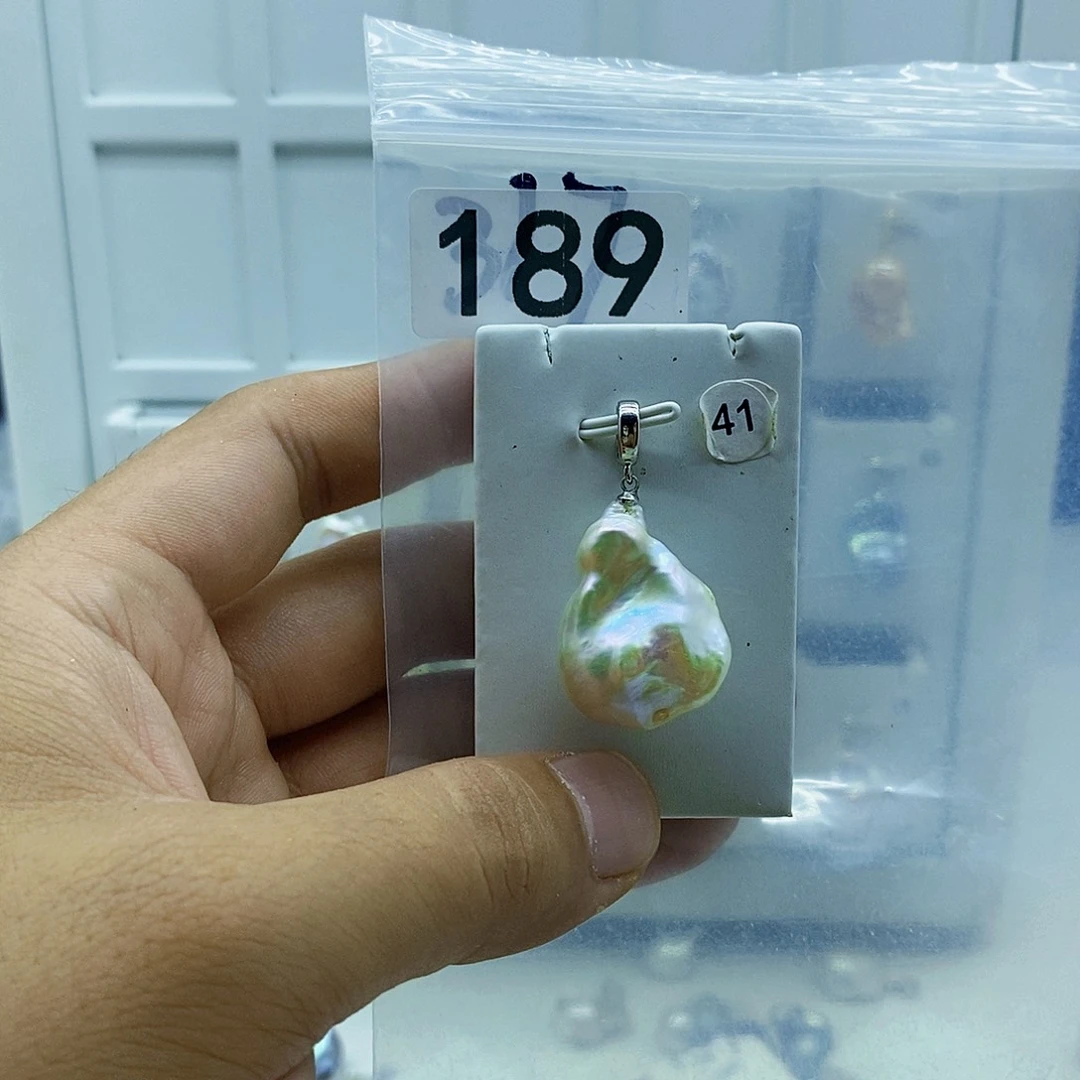 淡水珍珠合金颈饰