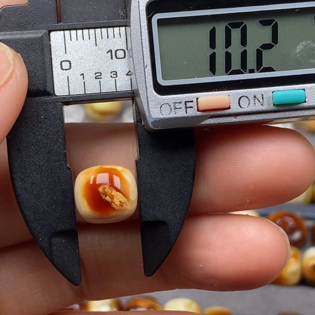 未镶嵌琥珀戒指老型