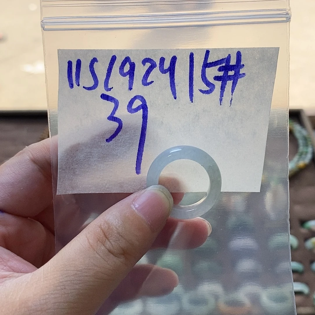 未镶嵌定制翡翠翡翠