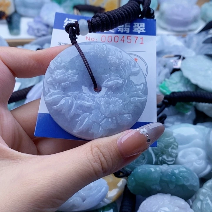 翡翠未镶嵌吊坠(不含链)艾*