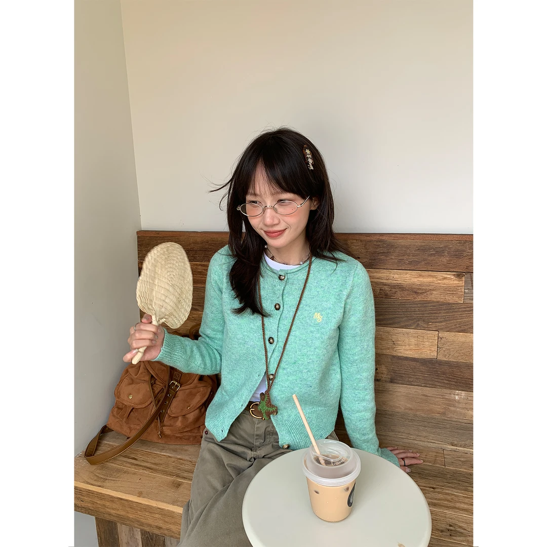NIDEBLACK韩系少女绿色短款针织毛衣开衫秋冬毛衫外套氛围感上衣